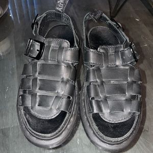 Dr.martens sandals